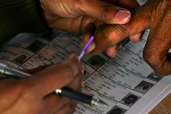 voting in uttar pradesh