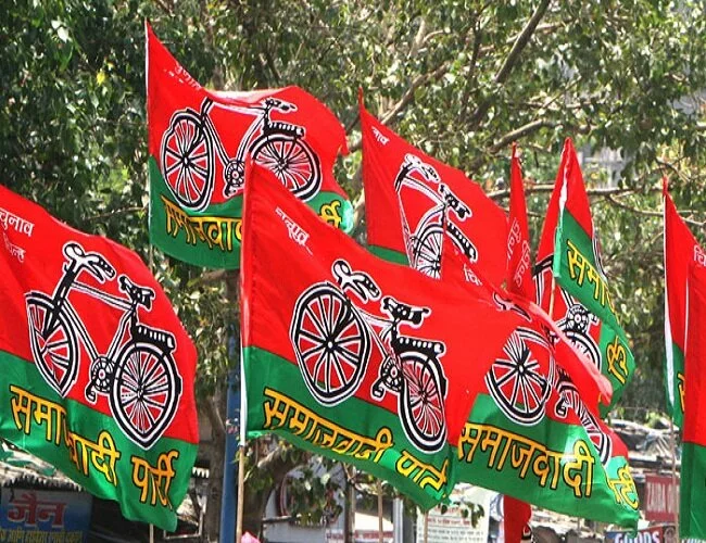 samajwadi-party-flag-up